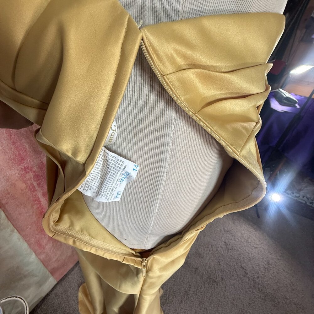 📌Forever Yours Gold Strapless Plated Bridesmaid - Prom - Formal Dress - Picture 10 of 16